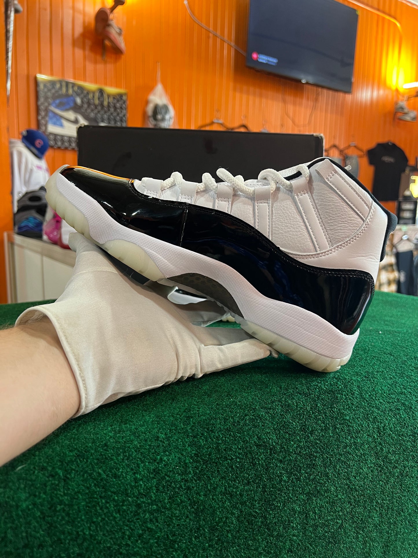 Jordan 11 (DMP)