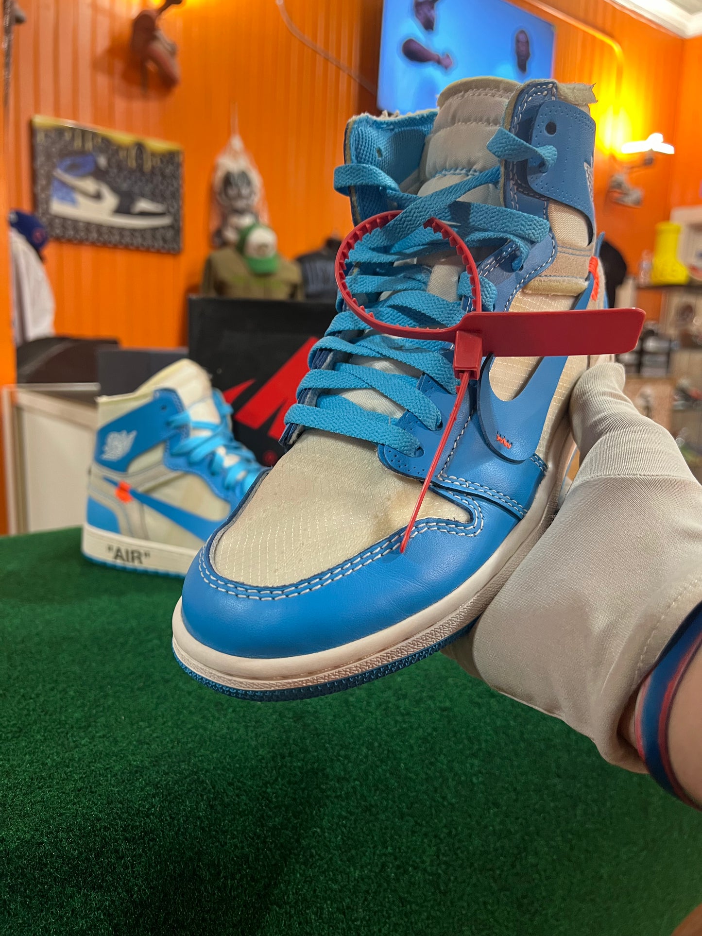 Jordan 1 Off White (UNC)