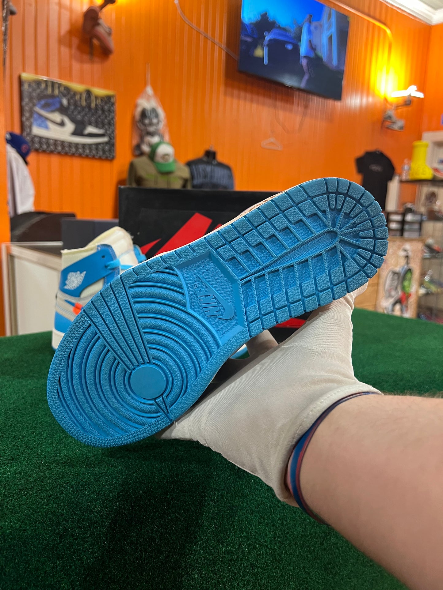 Jordan 1 Off White (UNC)